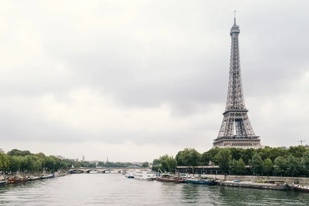 The Complete Paris Travel Guide for 2025