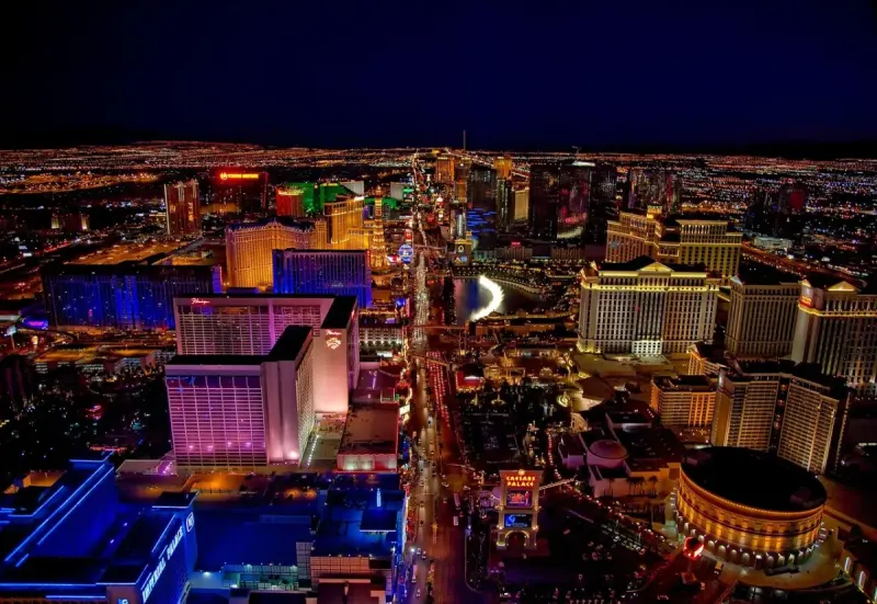 Top 10 Things to Do in Las Vegas Beyond the Casinos