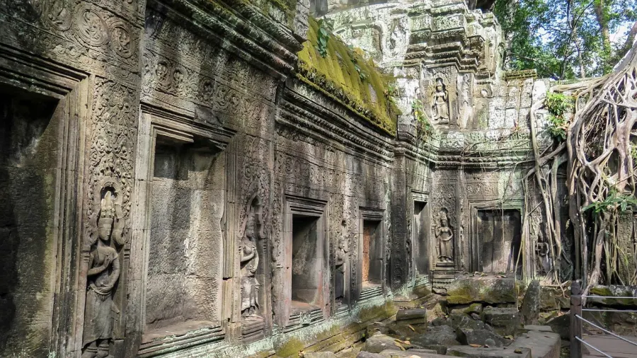 Exploring the Temples of Angkor Wat in Siem Reap